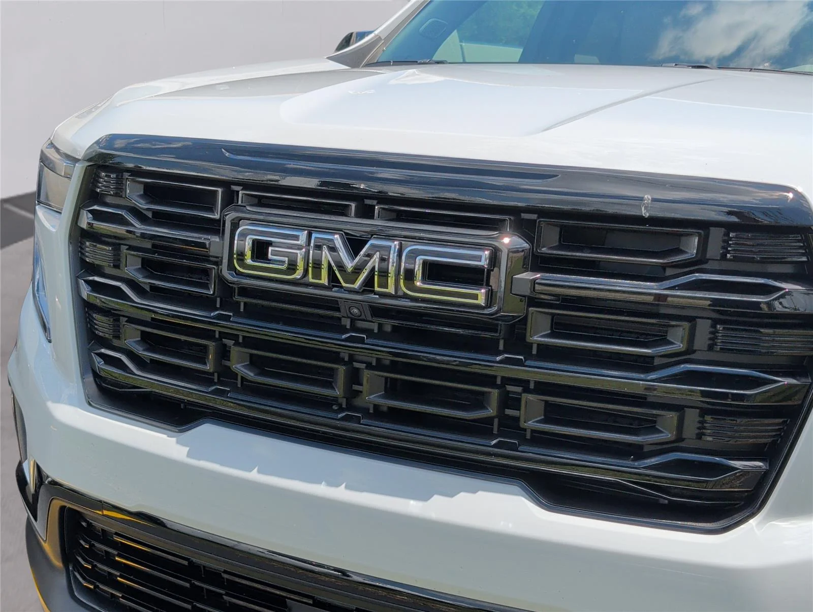 New 2026 Summit White GMC Elevation image 34