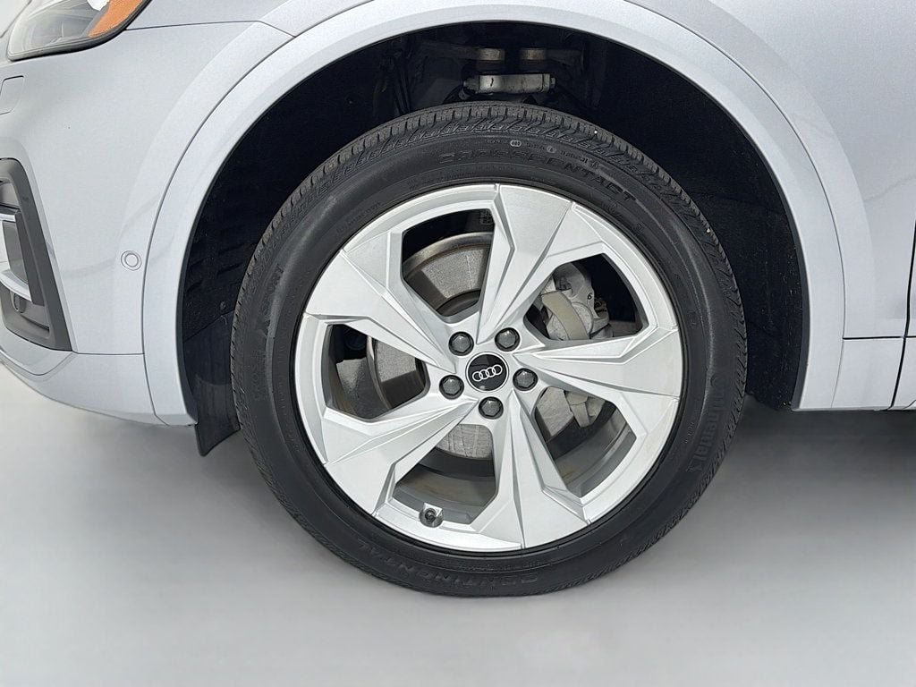 Used 2021 Florett Silver Metallic Audi Prestige 45 TFSI quattro image 33