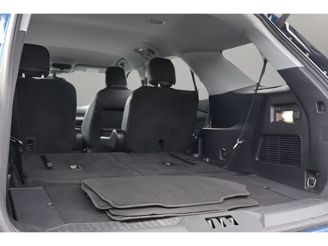 Used 2022 Blue Ford XLT image 17