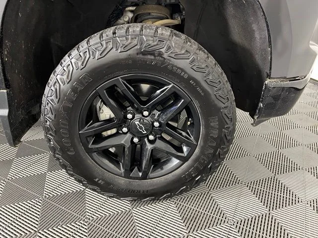 Used 2024 Black Chevrolet Custom Trail Boss image 39