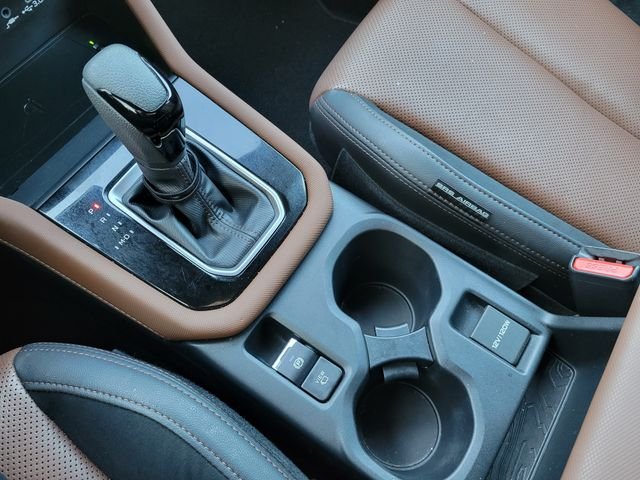 Used 2025 Crystal White Pearl Subaru Touring image 36