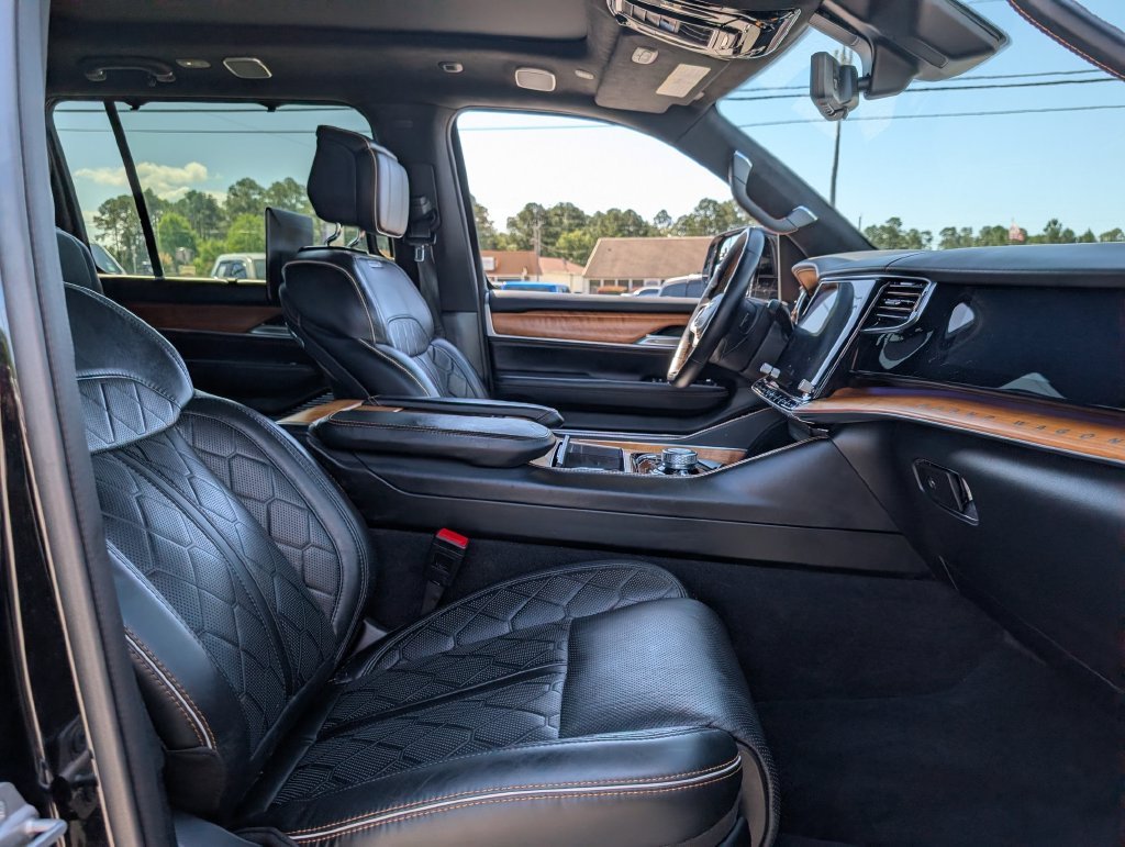 Used 2024 Black Jeep Series III image 21