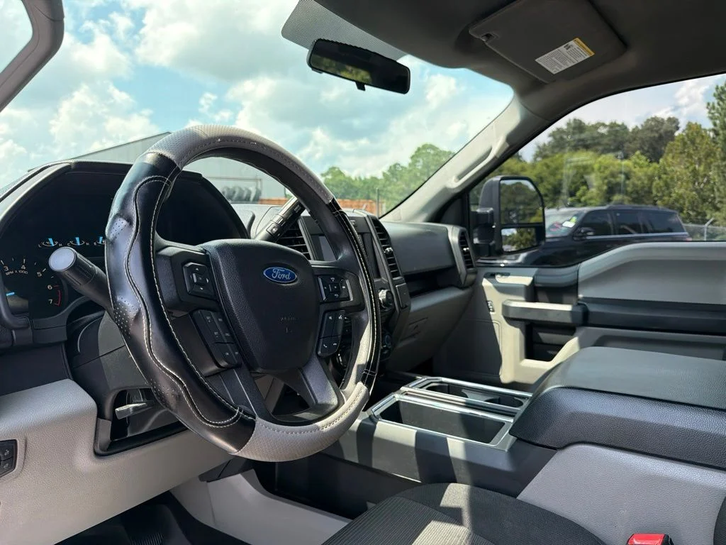 Used 2018 Gray Ford XL image 29