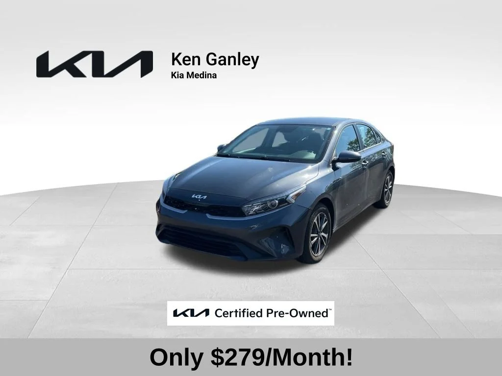 2024 Kia Forte LXS AT's photo