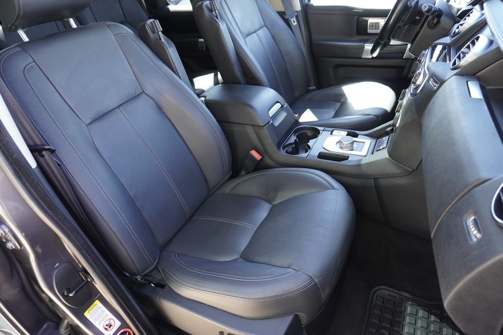 Used 2016 Gray Land Rover HSE image 24