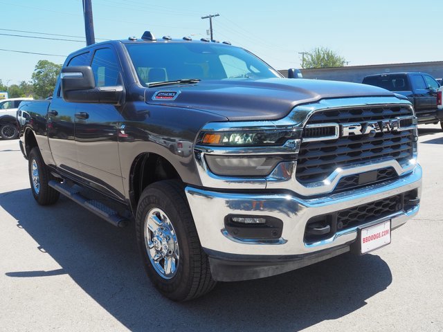 Used 2025 Granite Crystal Metallic Clearcoat Ram Tradesman image 4