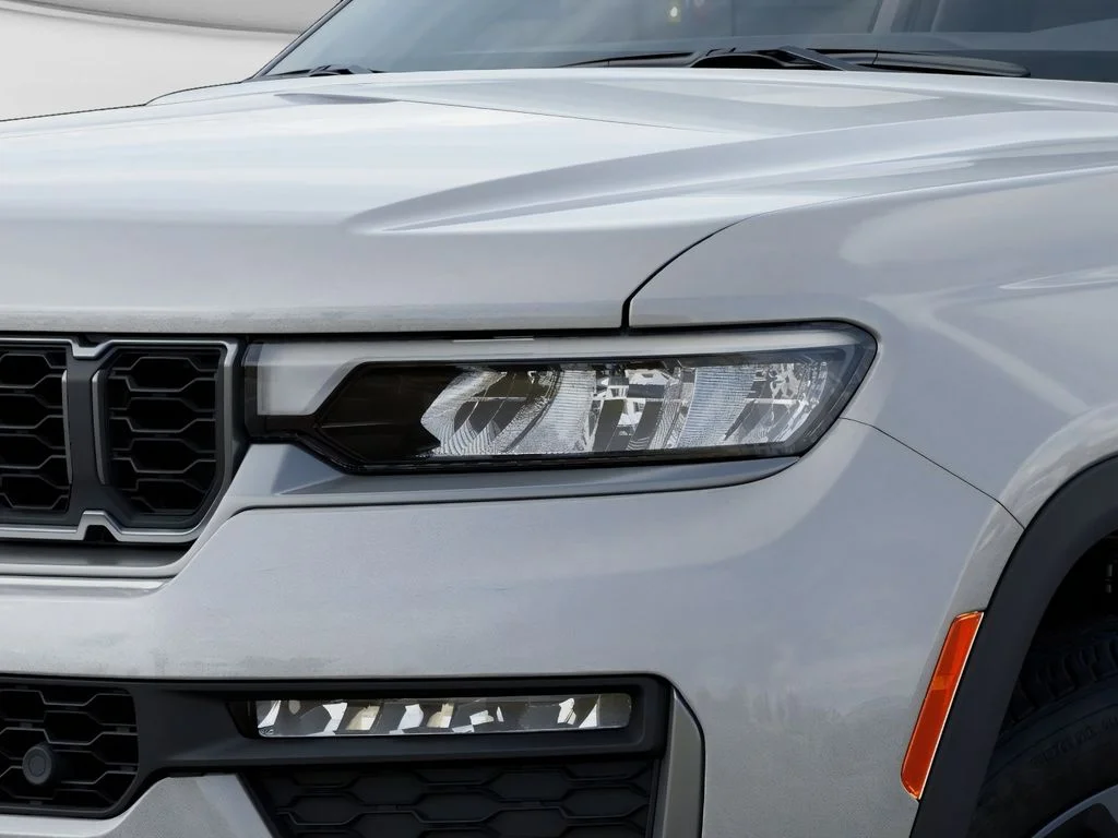 New 2026 Silver Zynith Jeep  image 10