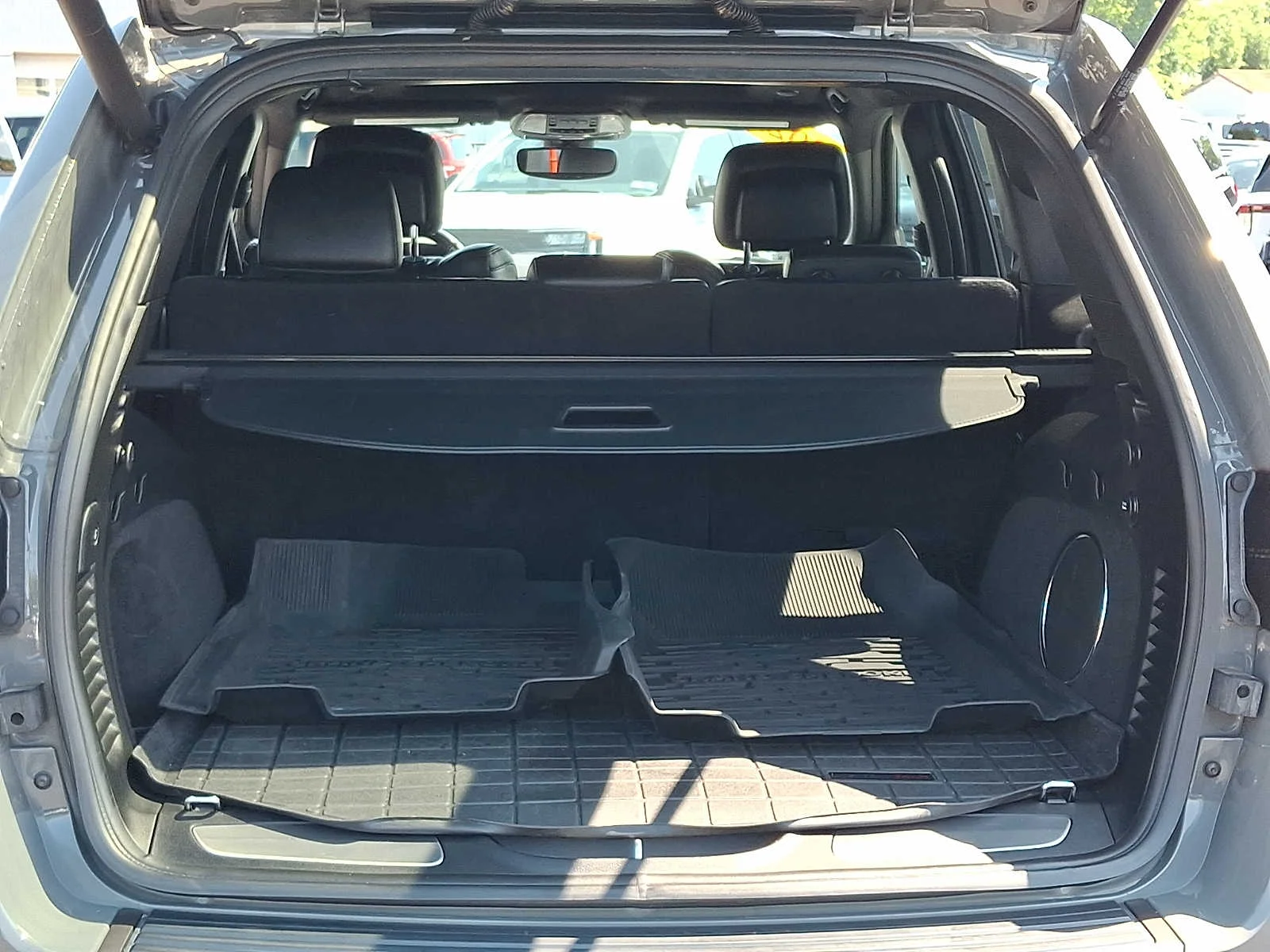 Used 2021 Sting Gray Clearcoat Jeep Trailhawk image 29
