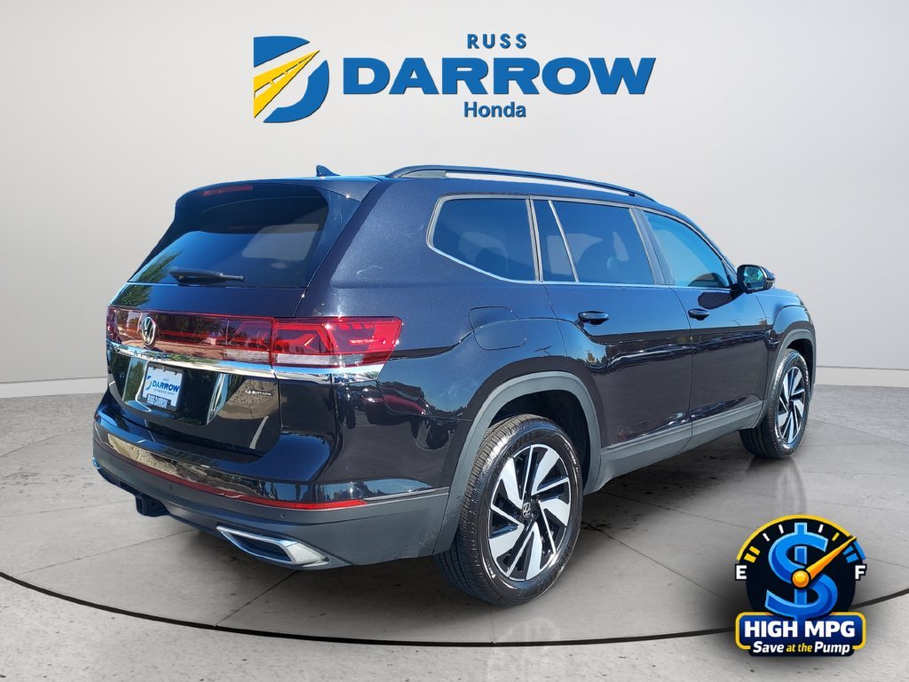 Used 2025 Black Volkswagen 2.0T SE w/Technology image 5