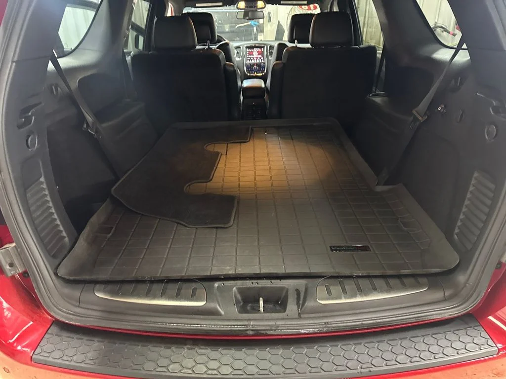 Used 2016 Red Dodge Limited image 28
