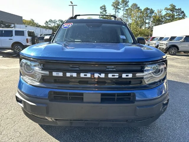 Used 2023 Blue Ford Outer Banks image 9