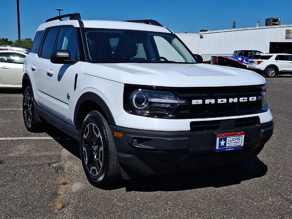 Used 2023 White Ford Outer Banks image 2
