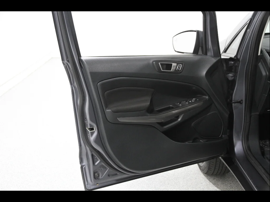 Used 2022 Smoke Ford SE image 4