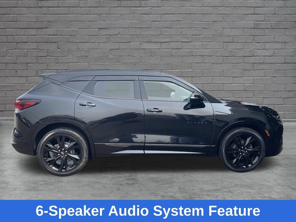 Used 2019 BLACK Chevrolet RS image 10