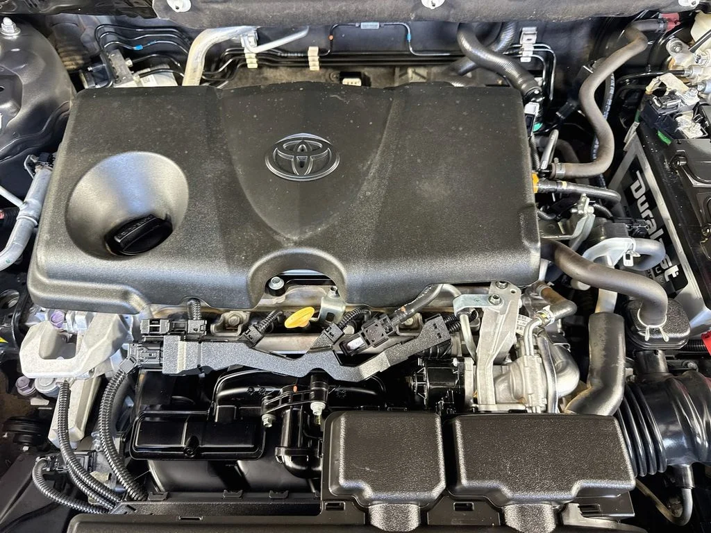 Used 2020 Gray Toyota XLE image 39