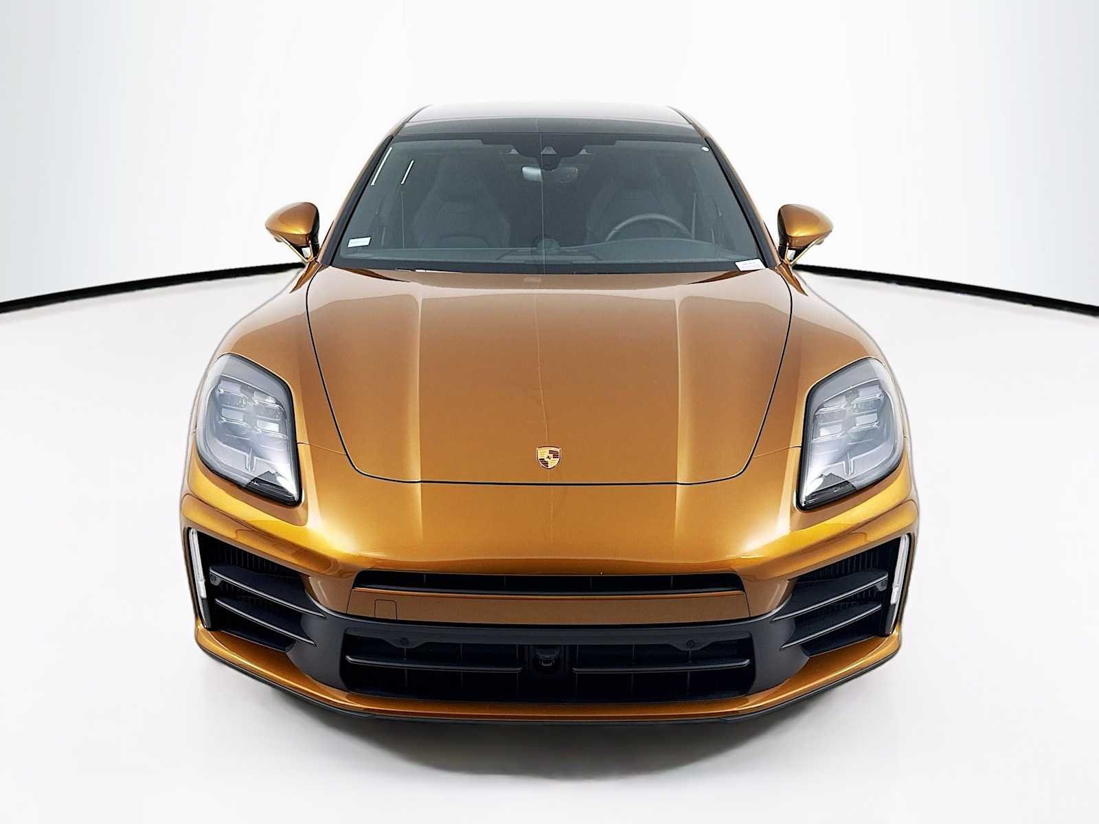 2026 Porsche Panamera 4 E-Hybrid - Photo 6