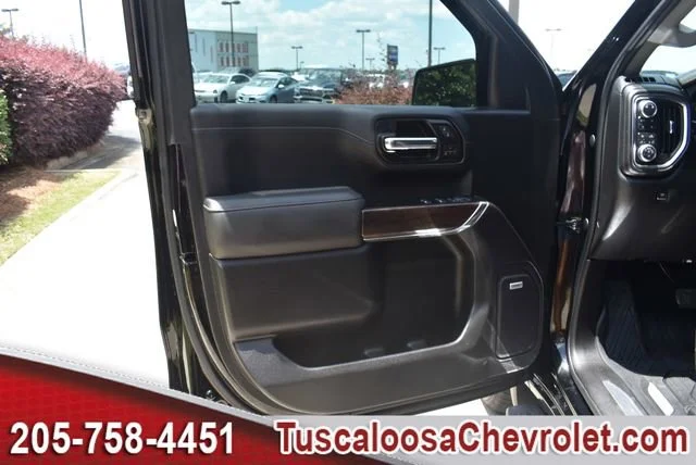 Used 2019 ONYX BLACK GMC SLT image 17