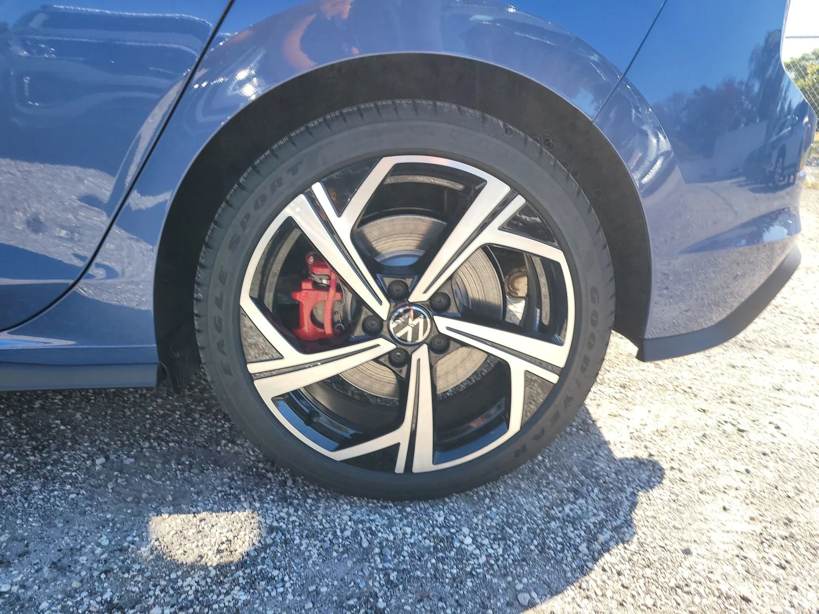 New 2026 Slate Blue Metallic Volkswagen 2.0T SE image 9