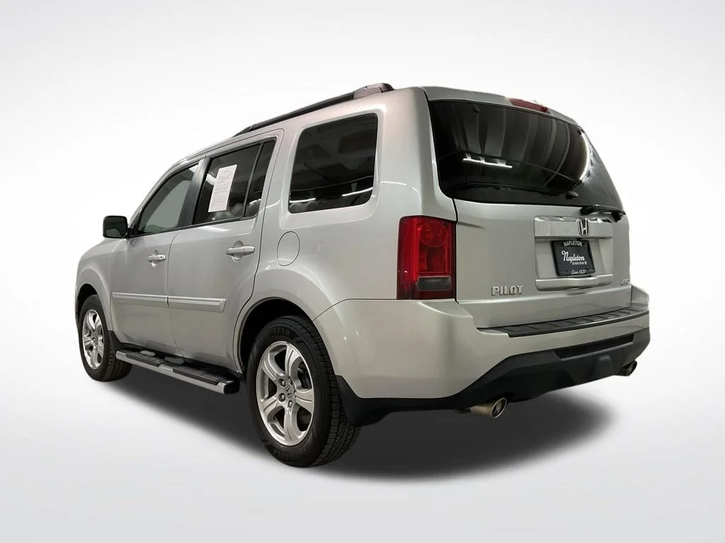 Used 2013 Honda Pilot EX-L with VIN 5FNYF4H54DB017500 for sale in Morton Grove, IL