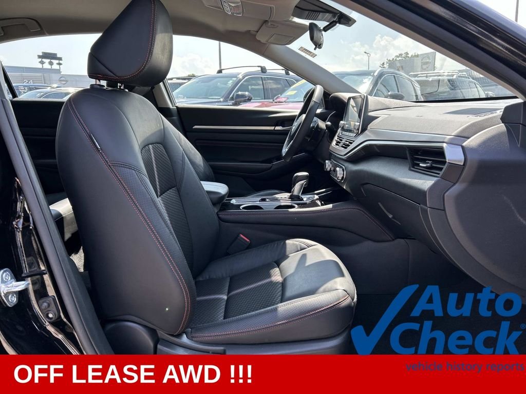 Used 2023 Black Nissan 2.5 SR image 18