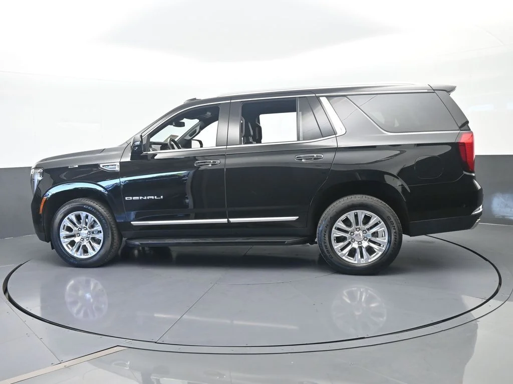 Used 2025 Onyx Black GMC Denali image 3