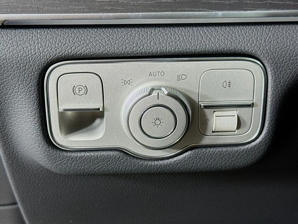 Certified Used 2026 Black Mercedes-Benz GLE 350 image 10