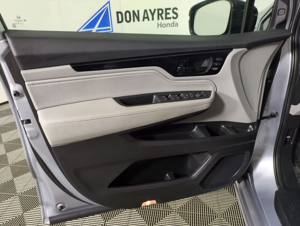 2024 Honda Odyssey Elite - Photo 14