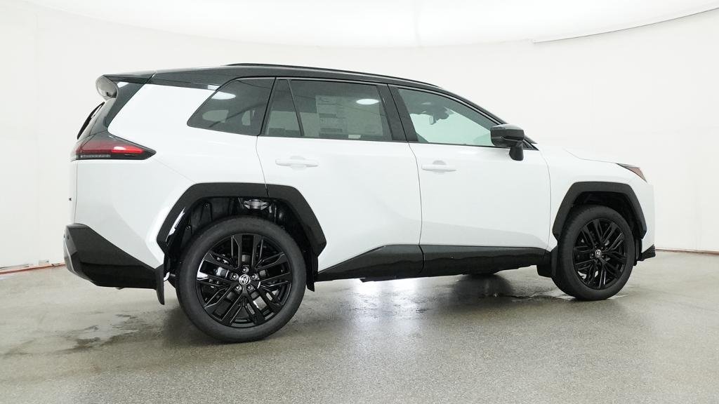 New 2026 Wind Chill Pearl with Midnight Black Metallic roof Toyota XSE image 15