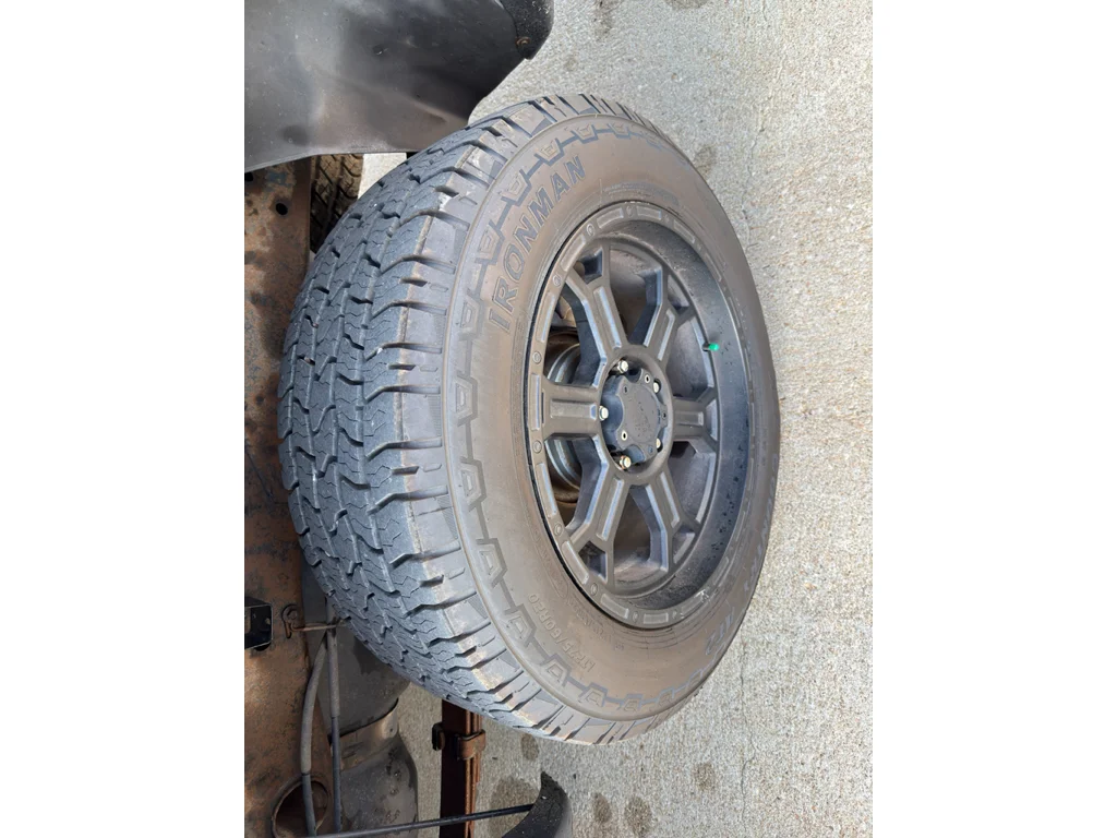 Used 2004 Black Clearcoat Dodge SLT image 15
