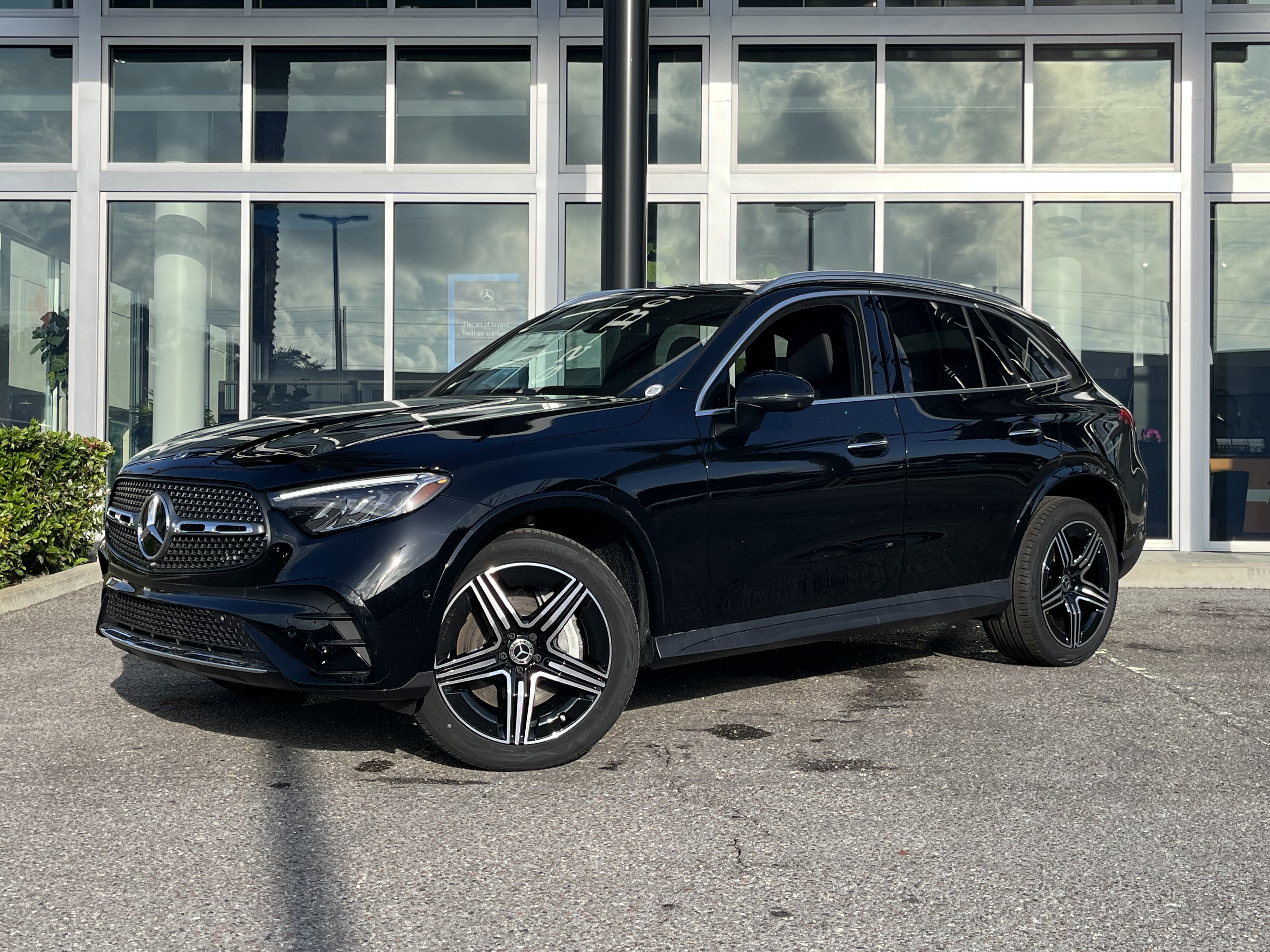 New 2026 Black Mercedes-Benz GLC 300 image 2