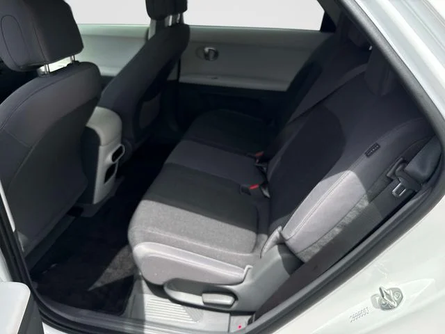 Used 2024 White Hyundai SEL image 14