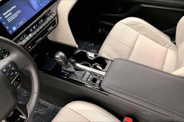 2025 Toyota Camry XLE - Photo 17