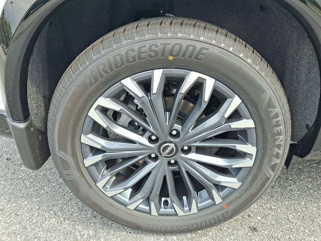 New 2026 Everest White Pearl TriCoat Nissan Platinum image 5