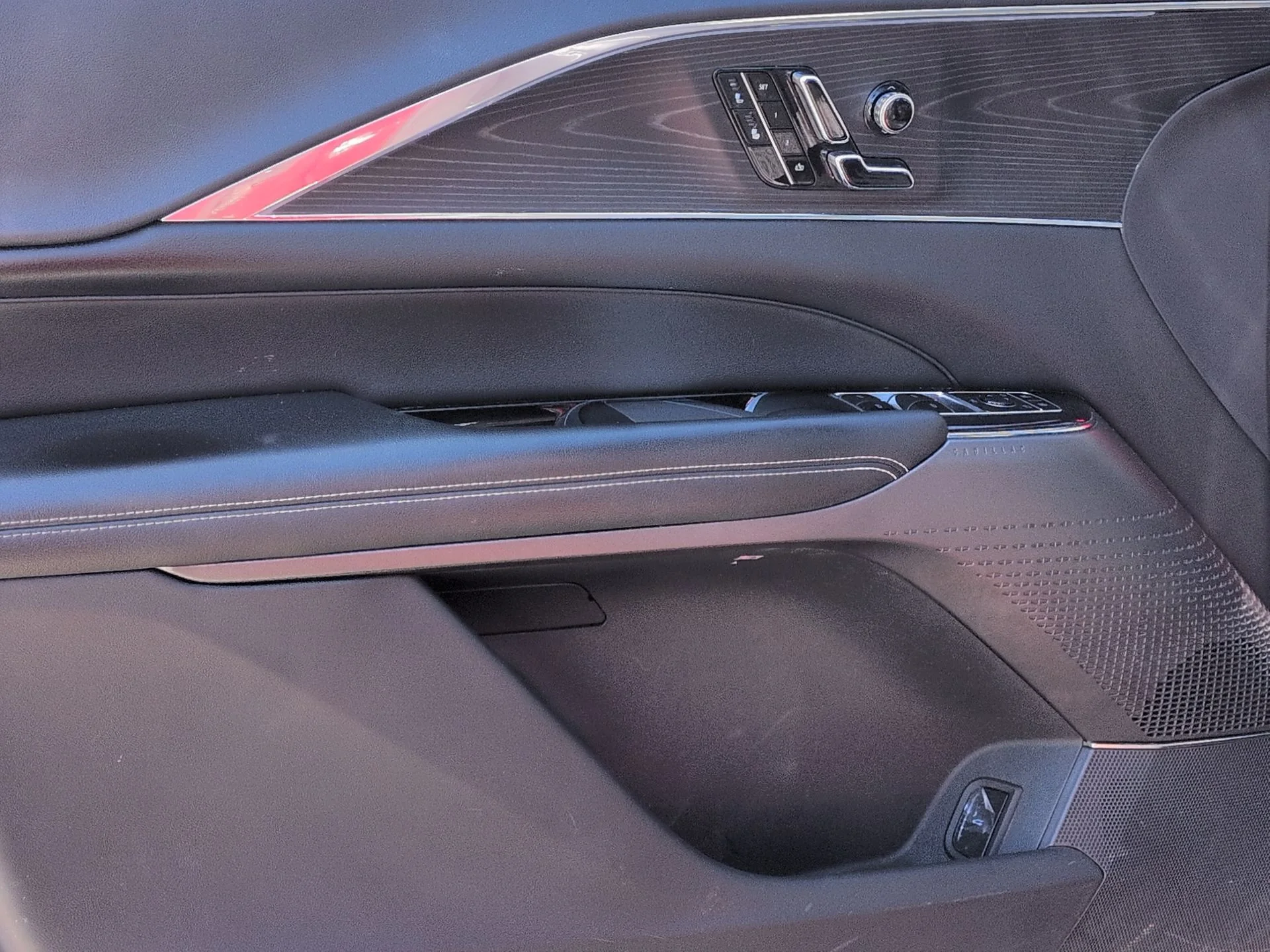 Used 2024 Red Cadillac Sport image 23