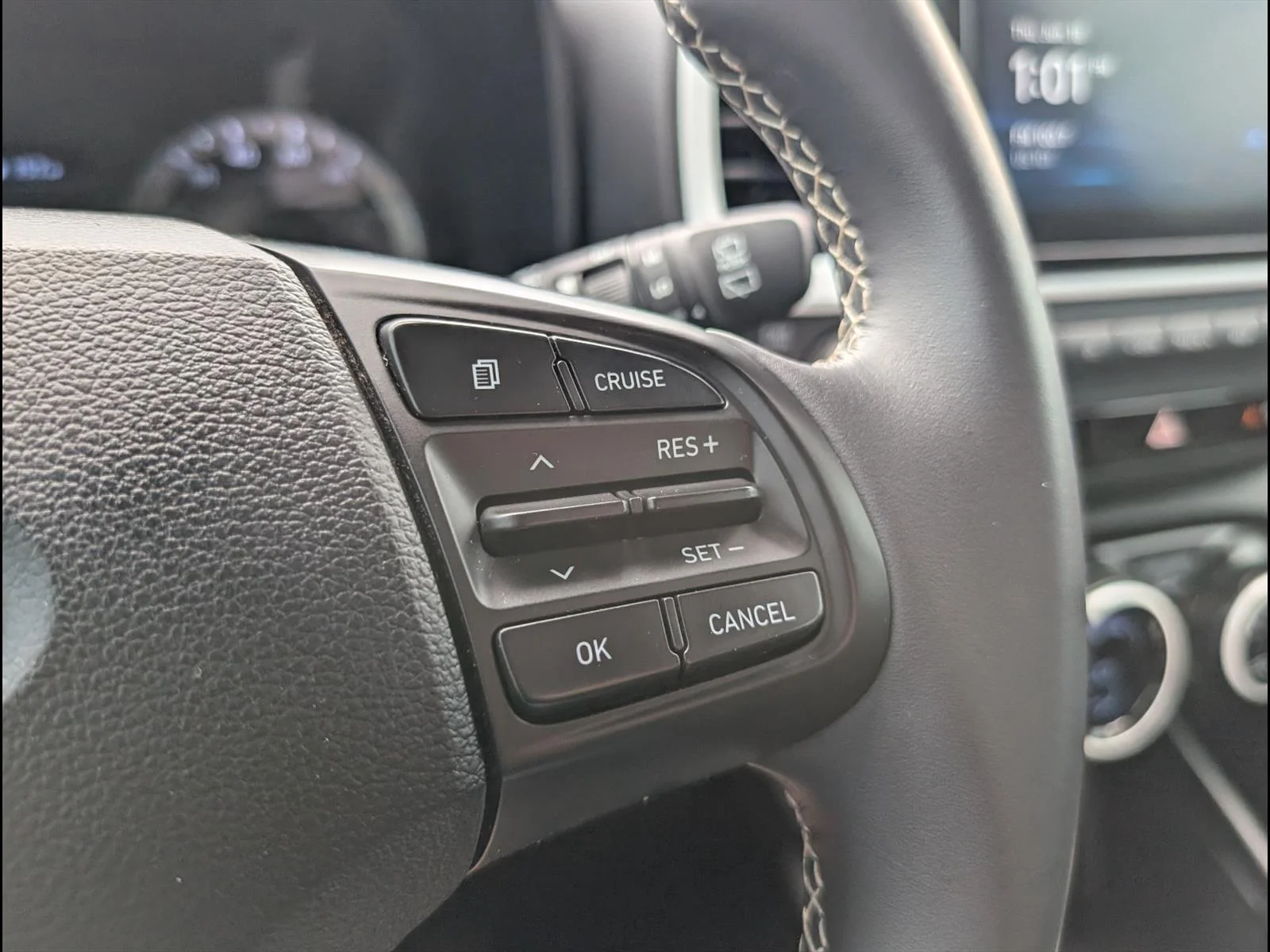 Used 2022 Galactic Gray R3g Hyundai Limited image 20