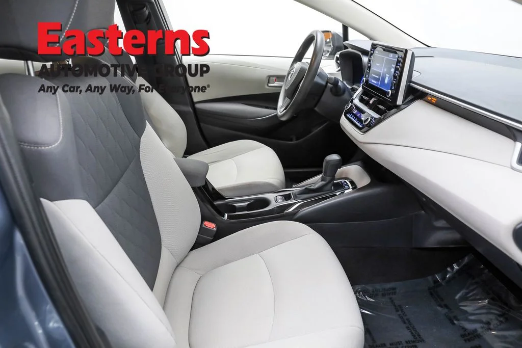 Used 2020 Gray Toyota LE image 22