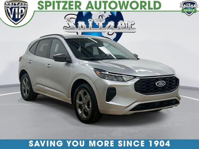 Used 2023 Silver Ford ST-Line image 1