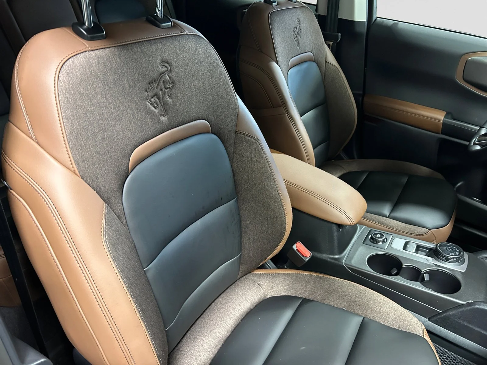 New 2026 Carbonized Grey Metallic Ford Outer Banks image 11