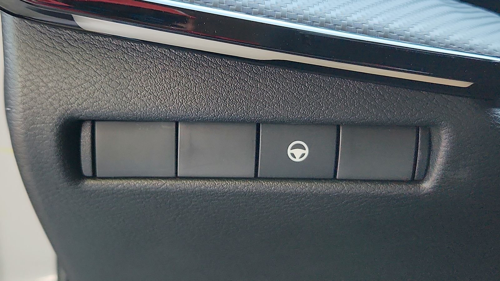 New 2026 Gray Nissan SR image 10