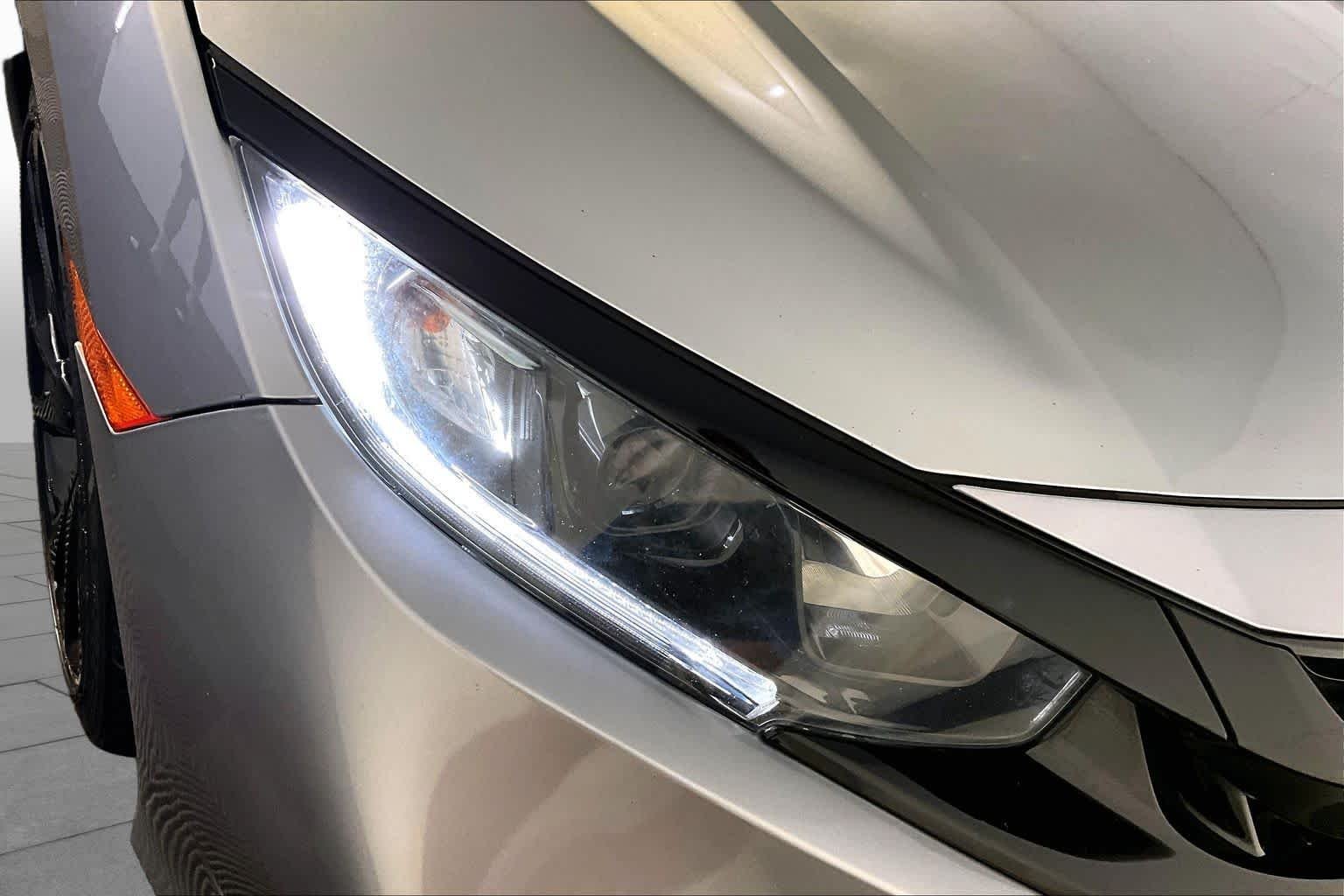 Used 2020 Lunar Silver Metallic Honda Sport image 27