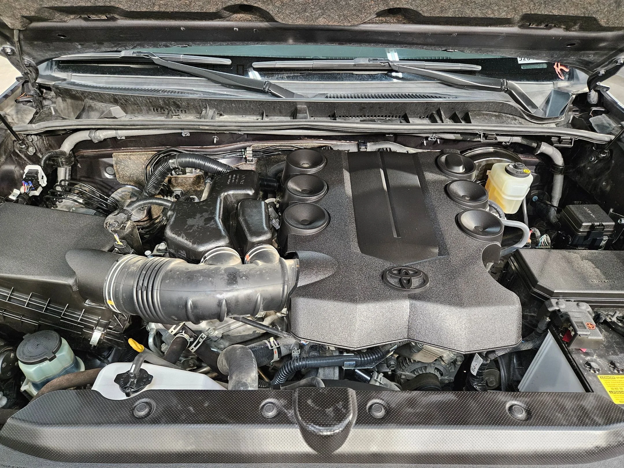 Used 2023 Magnetic Gray Metallic Toyota SR5 Premium image 19