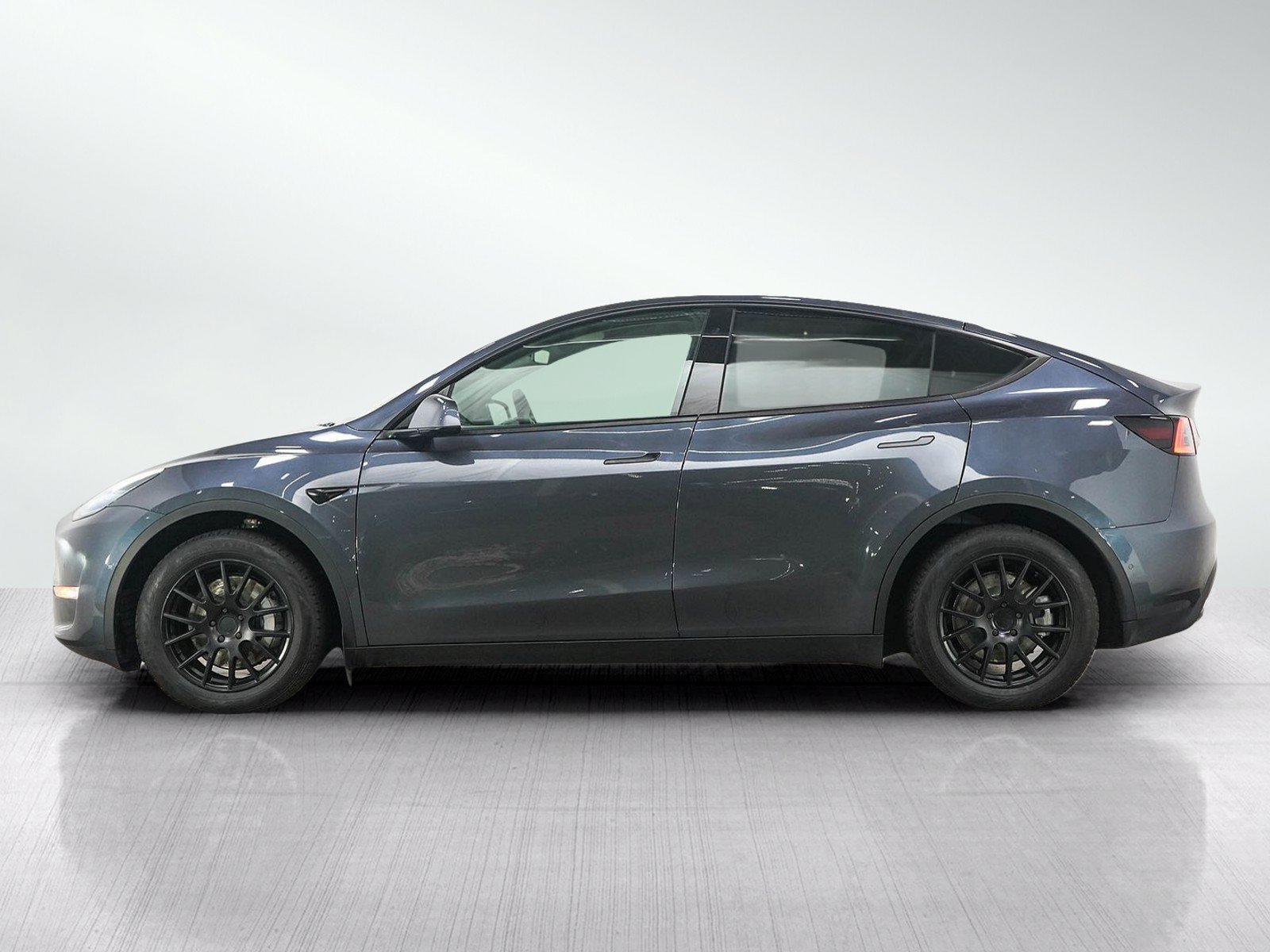 Used 2020 Tesla Model Y Long Range with VIN 5YJYGDEE2LF048602 for sale in Burnsville, Minnesota