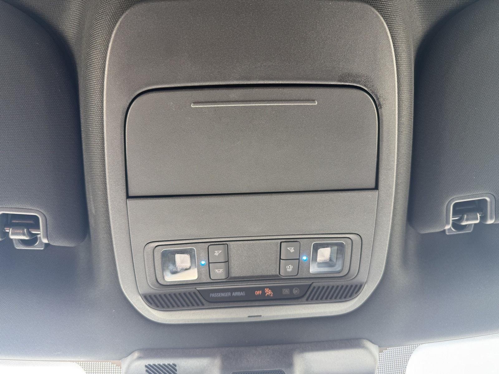 Certified Used 2022 Oxford White Ford XLT image 19