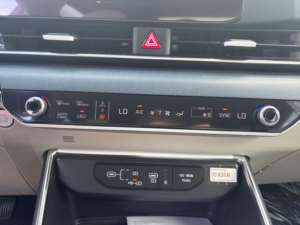 2026 Kia Carnival SX - Photo 23