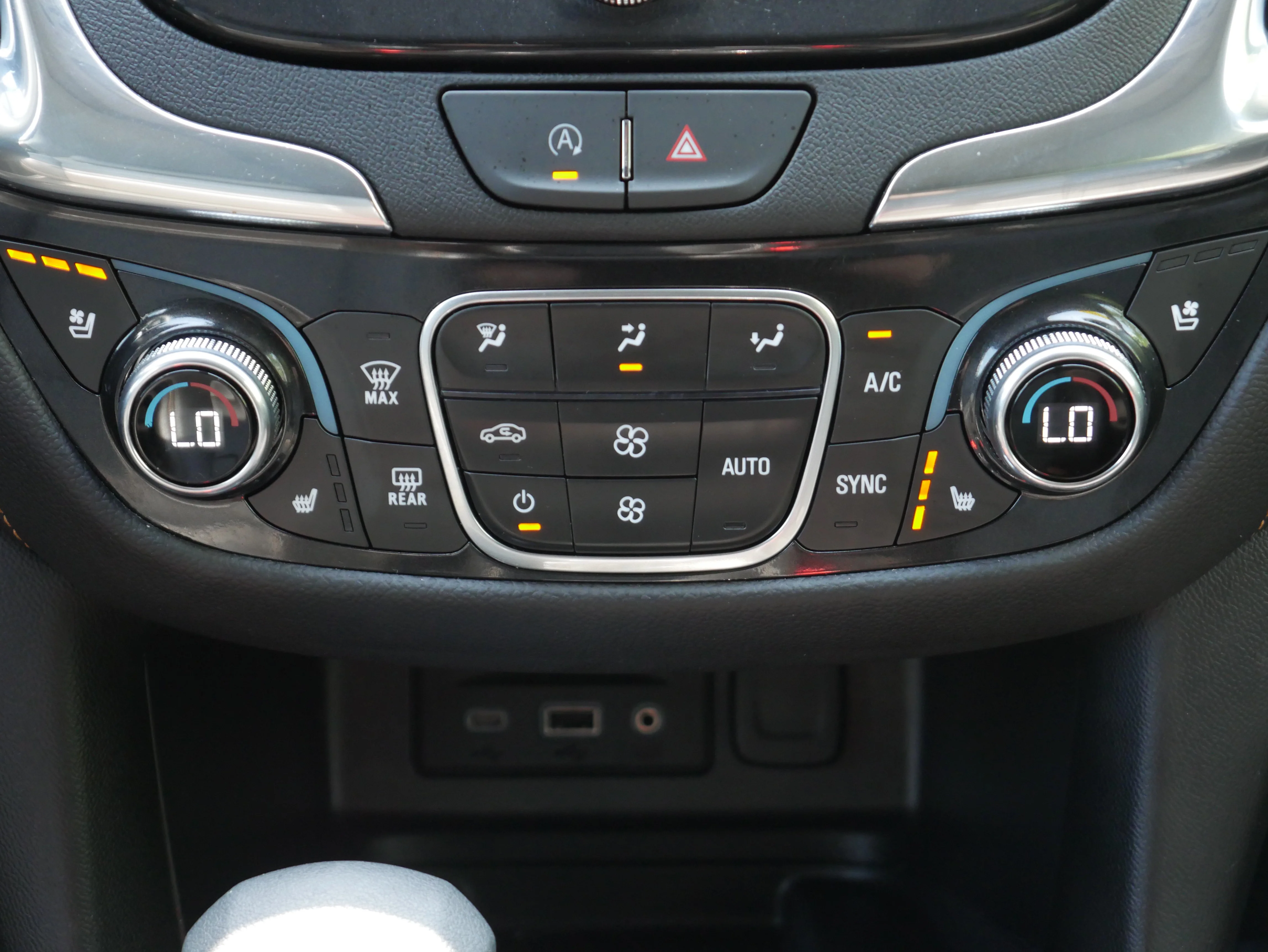 2024 Chevrolet Equinox Premier - Photo 21