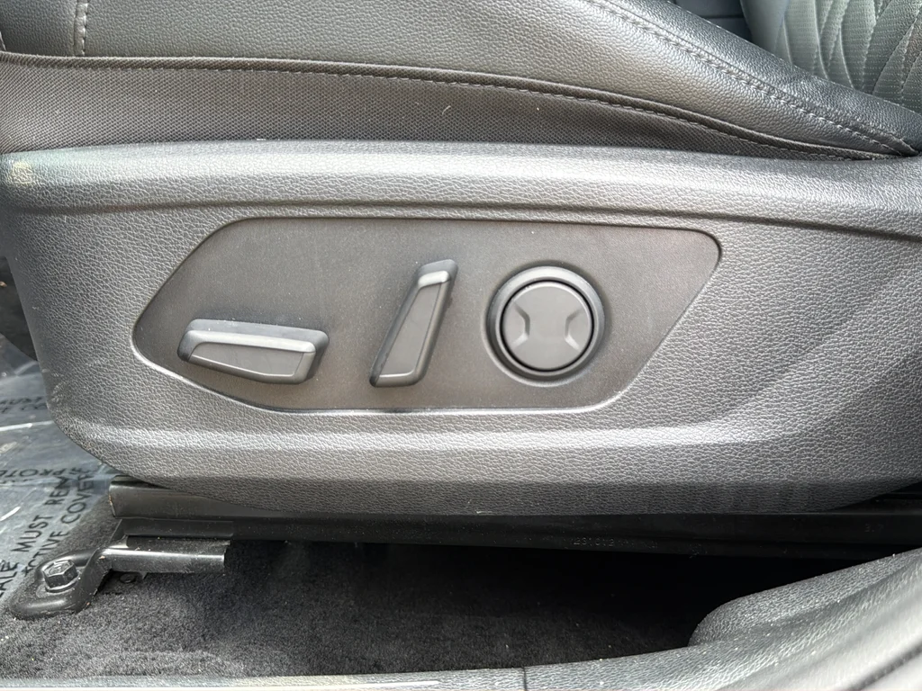 Used 2024 Gray Kia X-Line image 18