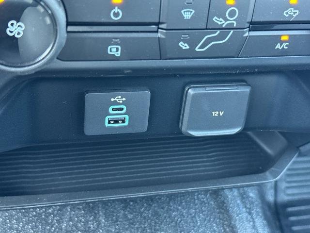 New 2024 Oxford White Ford F-450® XL image 49
