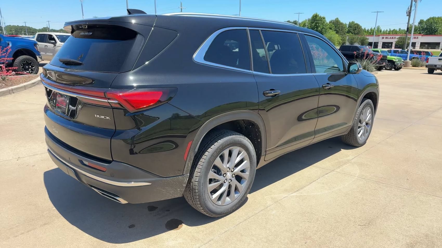 2026 Buick Enclave Preferred - Photo 9