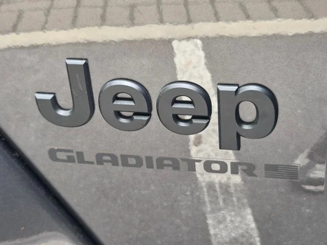 Used 2025 Gray Jeep Willys image 34