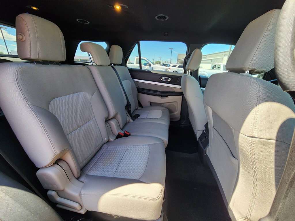 Used 2018 Shadow Black Ford Base image 11